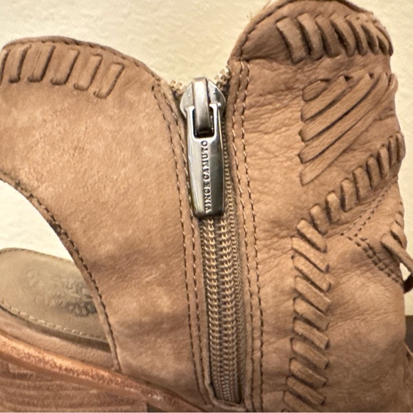 Vince Camuto Boho Leather Cutout Booties Open Toe Heeled Size 9 - Picture 4 of 10